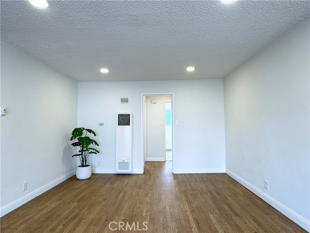 Detail Gallery Image 5 of 23 For 801 E 1st St #15,  Long Beach,  CA 90802 - 1 Beds | 1 Baths
