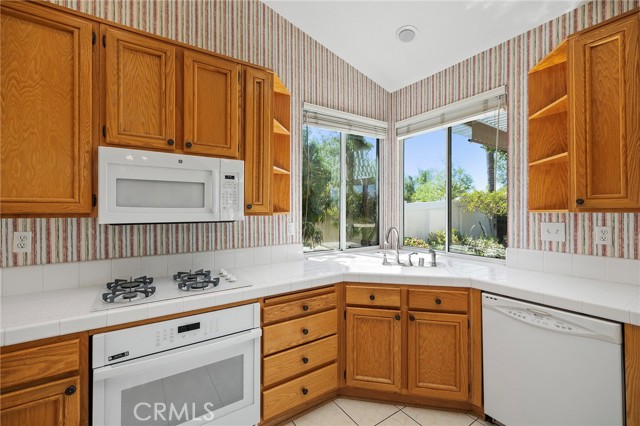 Detail Gallery Image 20 of 53 For 32176 Corte Florecita, Temecula,  CA 92592 - 3 Beds | 2 Baths