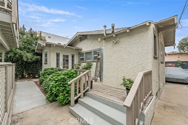 905 Gardenia Avenue, Long Beach CA: https://media.crmls.org/medias/f3464a92-ca82-4a4e-bd8a-2585ad2c5c31.jpg