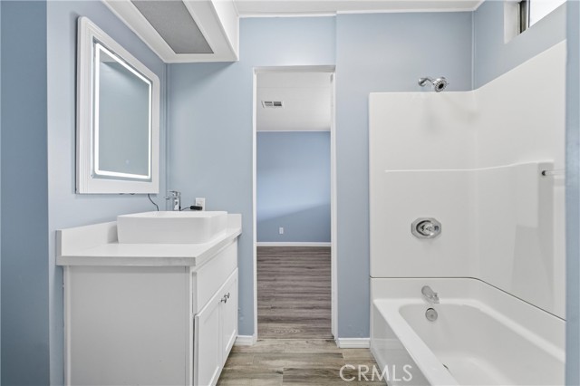 Detail Gallery Image 10 of 18 For 3157 E Avenue I #F11,  Lancaster,  CA 93535 - 3 Beds | 2 Baths