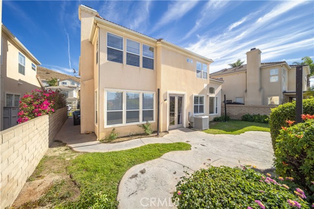 Detail Gallery Image 35 of 39 For 3021 Obsidian Ct, Simi Valley,  CA 93063 - 4 Beds | 2/1 Baths