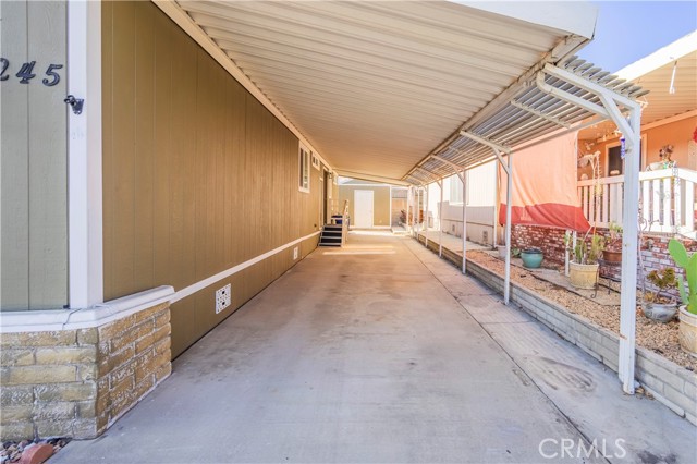 1456 E Philidelphia Street, Ontario CA: https://media.crmls.org/medias/f3470d59-6560-4f5d-99a9-b0d4f06aac86.jpg