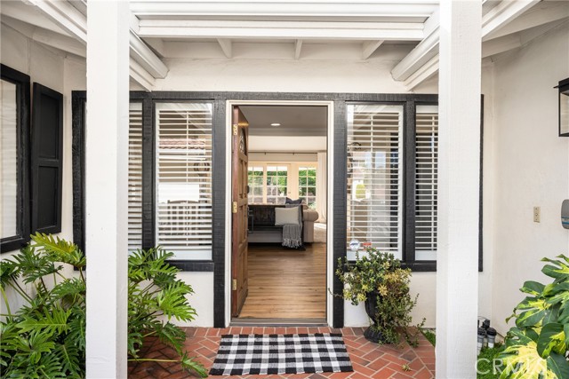 Detail Gallery Image 8 of 70 For 227 S Calle Grande, Orange,  CA 92869 - 3 Beds | 2 Baths