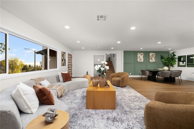 Front Image Thumbnail for CRWS26058758