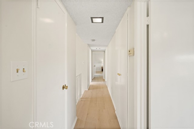 Detail Gallery Image 28 of 64 For 5932 Ellenview Ave, Woodland Hills,  CA 91367 - 5 Beds | 4 Baths