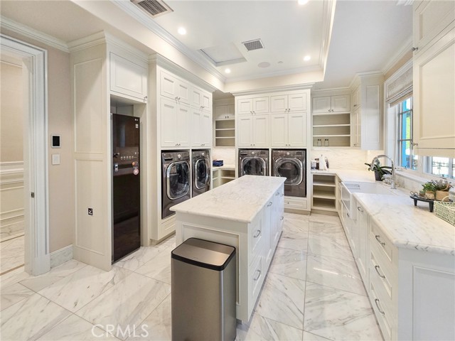100 Palm Hill Lane, Bradbury CA: https://media.crmls.org/medias/f349d804-b77e-4bdd-93b3-0f6805970ee5.jpg