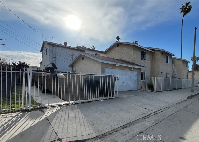 353 W 77th Street, Los Angeles, California 90003, ,Residential Income,For Sale,353 W 77th Street,CRTR24055055