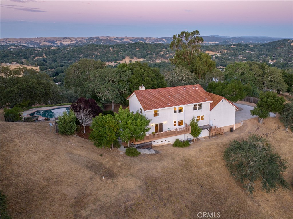 10705 Santa Ana Road, Atascadero, CA 93422