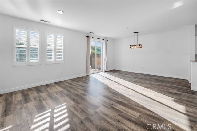 16710 Nicklaus Drive, Sylmar CA: https://media.crmls.org/medias/f34ac8c7-5ade-4137-b6b2-ee6a87d5ecf3.jpg