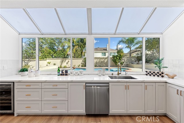 Detail Gallery Image 24 of 47 For 910 S Barton Ct, Anaheim,  CA 92808 - 4 Beds | 4/1 Baths