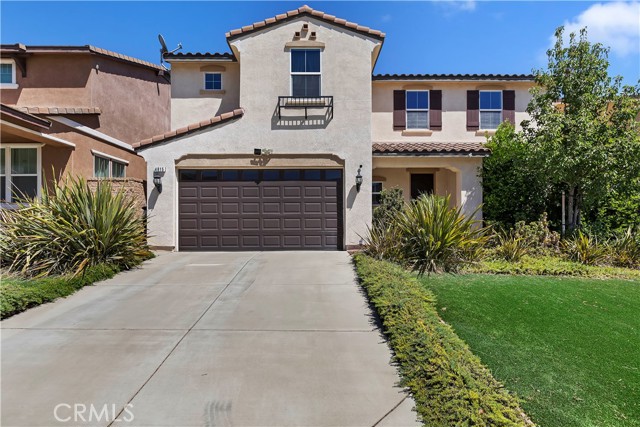 Detail Gallery Image 1 of 28 For 4815 Casillas Way, Fontana,  CA 92336 - 5 Beds | 3/1 Baths