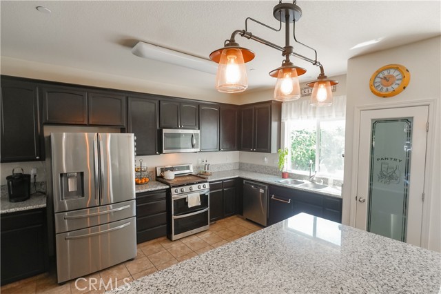 Detail Gallery Image 8 of 37 For 2080 Nebela, Atwater,  CA 95301 - 4 Beds | 3 Baths