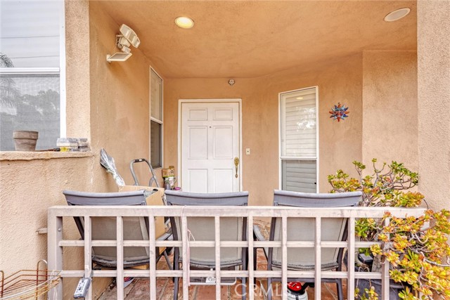 Detail Gallery Image 4 of 49 For 18730 Hatteras St #44,  Tarzana,  CA 91356 - 3 Beds | 3 Baths