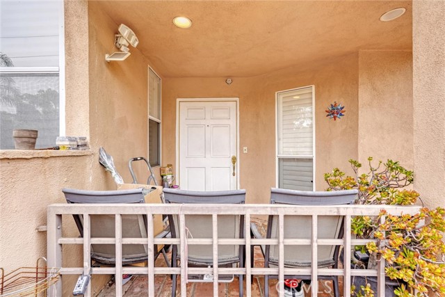 Detail Gallery Image 4 of 49 For 18730 Hatteras St #44,  Tarzana,  CA 91356 - 3 Beds | 3 Baths