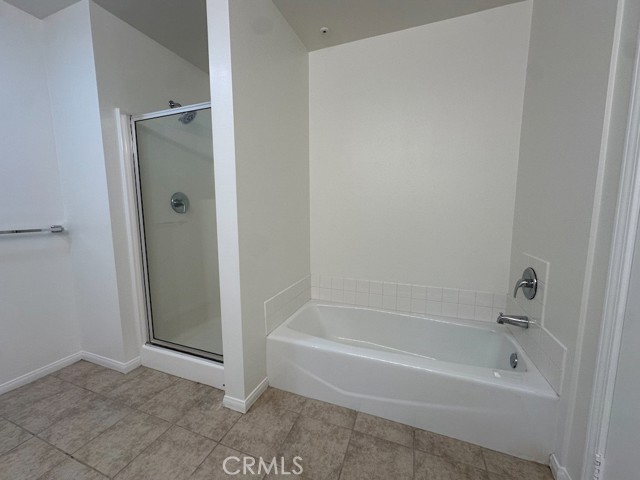 Detail Gallery Image 20 of 22 For 7551 Jordan Ave #405,  Canoga Park,  CA 91303 - 3 Beds | 3 Baths
