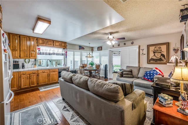 2073 Suede Avenue photo 6