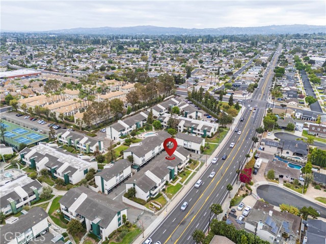 15225 Santa Gertrudes Avenue, La Mirada CA: https://media.crmls.org/medias/f34fc604-b44c-4d4f-93fb-5cc29be12784.jpg