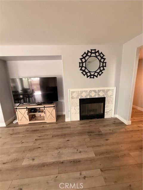 Detail Gallery Image 6 of 11 For 7667 Yellow Iris Ct, Fontana,  CA 92336 - 5 Beds | 3 Baths