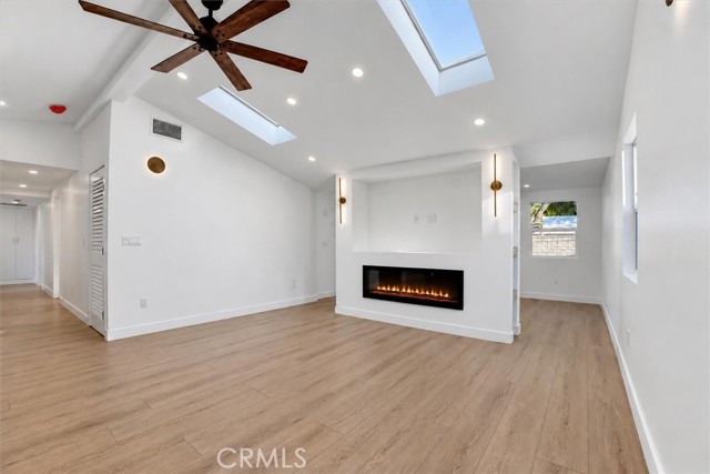 11158 Orion Ave photo 23