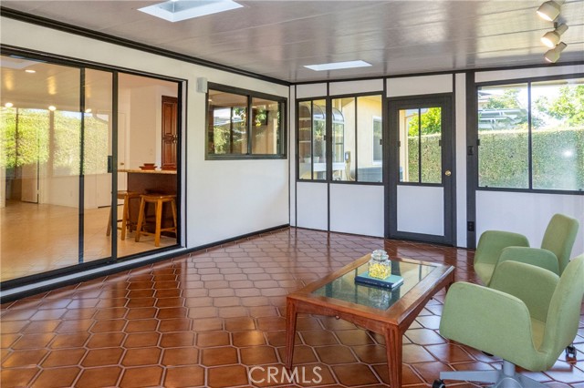 18410 Alexander Ave, Cerritos CA: https://media.crmls.org/medias/f3521e6b-43ce-4085-81c0-cf1248c359db.jpg