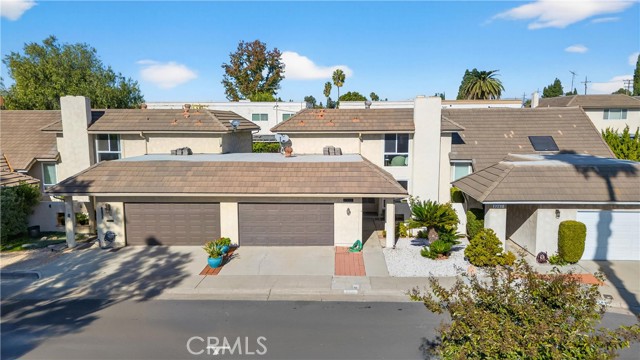 Detail Gallery Image 2 of 30 For 8237 Henshaw Cir, Buena Park,  CA 90621 - 3 Beds | 2/1 Baths