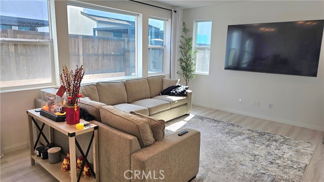 1612 Whitmore Loop, Chula Vista CA: https://media.crmls.org/medias/f354f220-b993-4eeb-a965-bcb07f15bf68.jpg