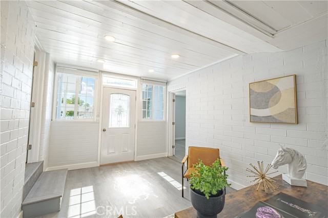 17196 Barbee St., Fontana CA: https://media.crmls.org/medias/f355454d-90d7-4f12-8cac-3cbf96c075c1.jpg