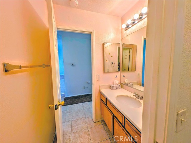 7754 Fox Tail Court, Highland CA: https://media.crmls.org/medias/f3555b28-c3df-4add-86b1-f7c0f9e7a8b1.jpg