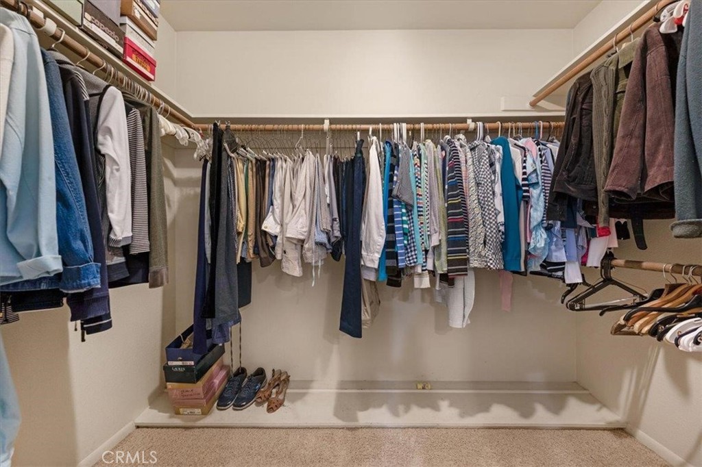 https://media.crmls.org/medias/f356af55-5803-46df-be64-3720ba581ad6.jpg?preset=X-Large