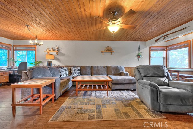 Detail Gallery Image 20 of 75 For 438 Boyd Trl, Big Bear Lake,  CA 92315 - 2 Beds | 2 Baths