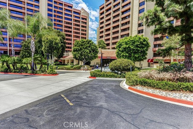 Detail Gallery Image 19 of 27 For 24055 Paseo Del Lago #306,  Laguna Woods,  CA 92637 - 2 Beds | 2 Baths