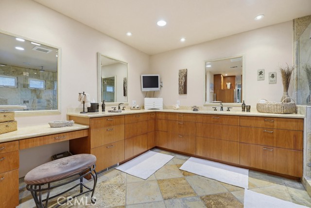 Detail Gallery Image 63 of 70 For 27451 Almendra, Mission Viejo,  CA 92691 - 5 Beds | 3 Baths