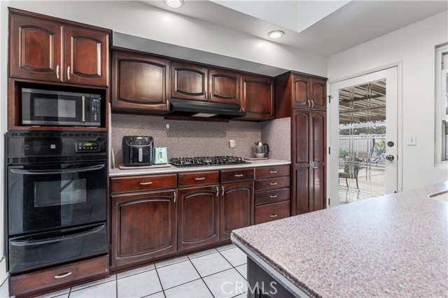 Detail Gallery Image 14 of 29 For 1731 Mccormack Ln, Placentia,  CA 92870 - 3 Beds | 2 Baths