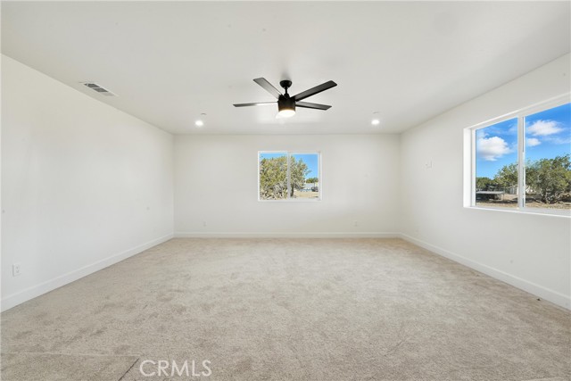 15658 Wells Fargo Street, Hesperia CA: https://media.crmls.org/medias/f3588a69-e5b5-46f5-aeba-f52de9eaa466.jpg