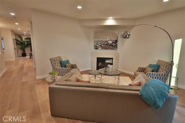 528 Francisca Avenue, Redondo Beach, California 90277, 4 Bedrooms Bedrooms, ,4 BathroomsBathrooms,Residential,Sold,Francisca,PV17030817