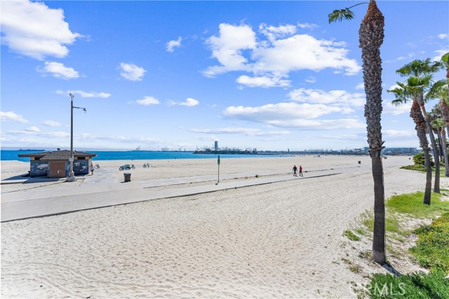 Detail Gallery Image 16 of 17 For 202 Esperanza Ave #202,  Long Beach,  CA 90802 - 2 Beds | 1 Baths