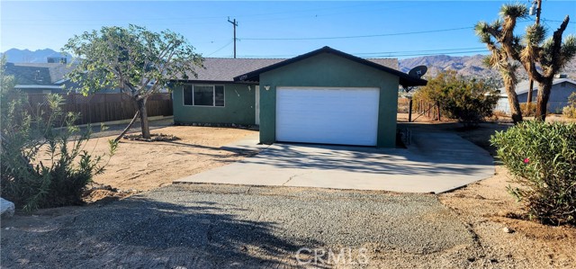 Detail Gallery Image 1 of 12 For 61759 Oleander Dr, Joshua Tree,  CA 92252 - 2 Beds | 1 Baths