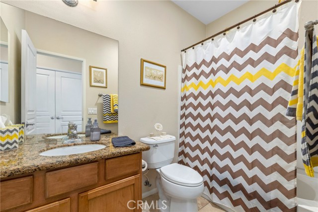 16767 Desert Lily Street, Victorville CA: https://media.crmls.org/medias/f35a6499-1470-434b-ad9e-d2f6f4d4d938.jpg