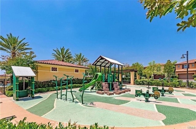52 Open range, Irvine CA: https://media.crmls.org/medias/f35ad755-5647-4df0-9032-f85a650ae71a.jpg