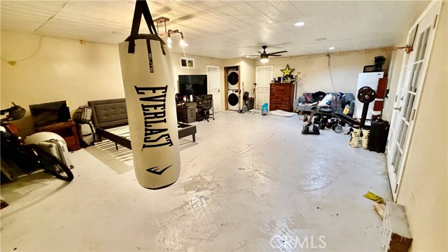 Detail Gallery Image 28 of 40 For 421 S 5th, La Puente,  CA 91746 - 4 Beds | 3 Baths