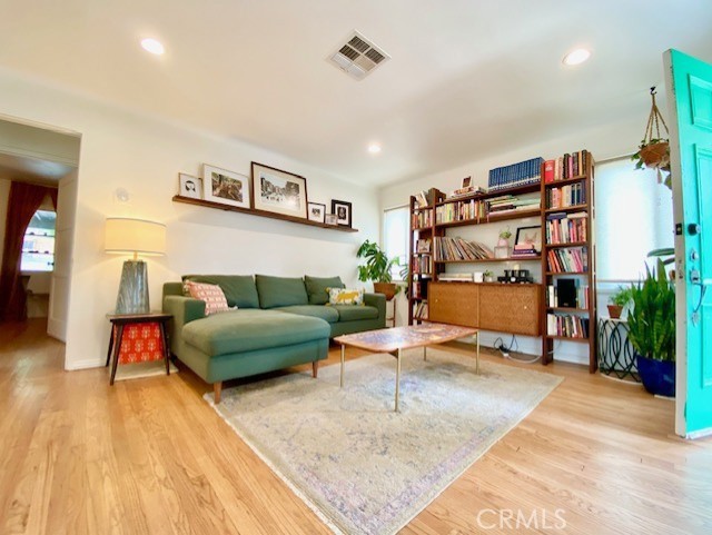 Detail Gallery Image 26 of 75 For 2130 N Eastern Ave, El Sereno,  CA 90032 - 2 Beds | 1 Baths