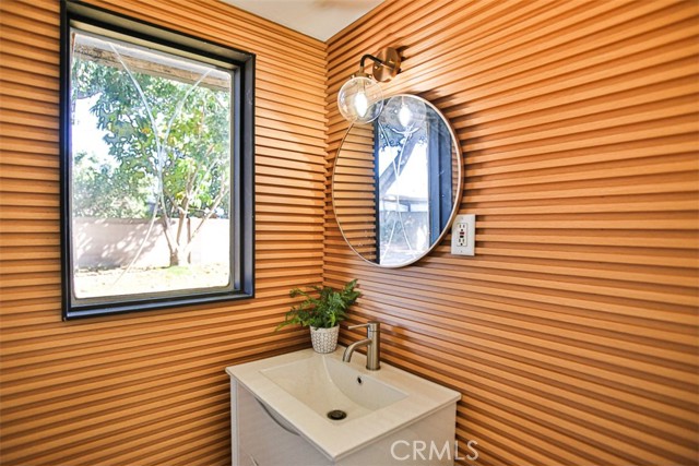 Detail Gallery Image 28 of 37 For 2540 W Picadilly Way, Anaheim,  CA 92801 - 3 Beds | 1/1 Baths