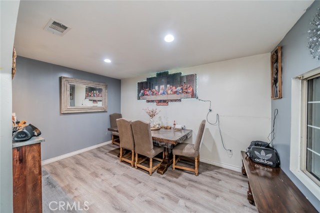 Detail Gallery Image 11 of 24 For 14828 Ivy, Fontana,  CA 92335 - 4 Beds | 2 Baths