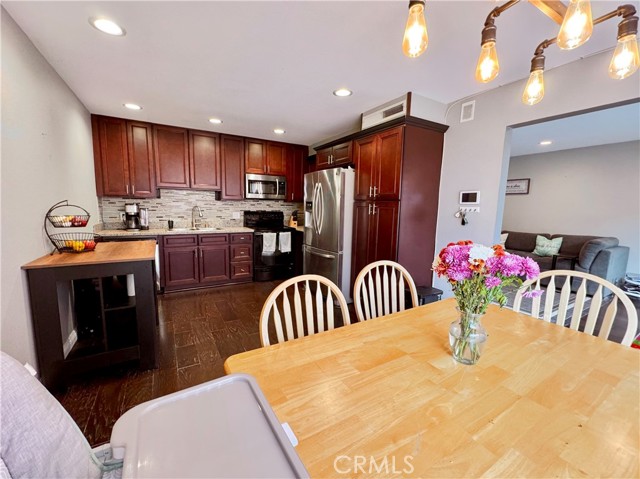 1354 Peppertree photo 4