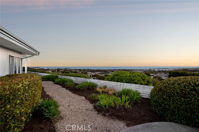 Detail Gallery Image 39 of 44 For 2701 Windover Dr, Corona Del Mar,  CA 92625 - 4 Beds | 2/1 Baths