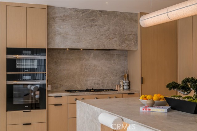 1 Stickley Drive, Laguna Beach CA: https://media.crmls.org/medias/f35dee0f-4b92-4e86-bc49-818256796cb5.jpg