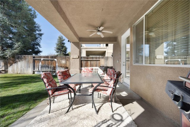 11113 Cypress Falls Avenue, Bakersfield CA: https://media.crmls.org/medias/f35eec1a-c508-4f7a-a942-dbaecd9ae9bb.jpg