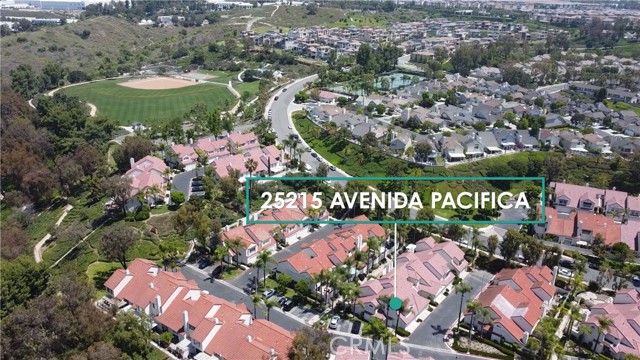 Detail Gallery Image 5 of 39 For 25215 Avenida Pacifica #44,  Lake Forest,  CA 92630 - 2 Beds | 2/1 Baths