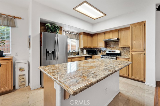 Detail Gallery Image 9 of 50 For 45747 Knightsbridge St, Lancaster,  CA 93534 - 3 Beds | 2 Baths