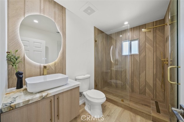 Detail Gallery Image 13 of 33 For 20356 Gresham St, Los Angeles,  CA 91306 - 4 Beds | 2/1 Baths